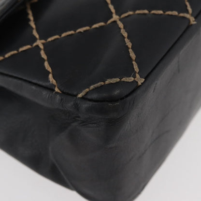 Chanel Chanel Matelassé Cuir Noir Black leather, Black, Leather, Handbag