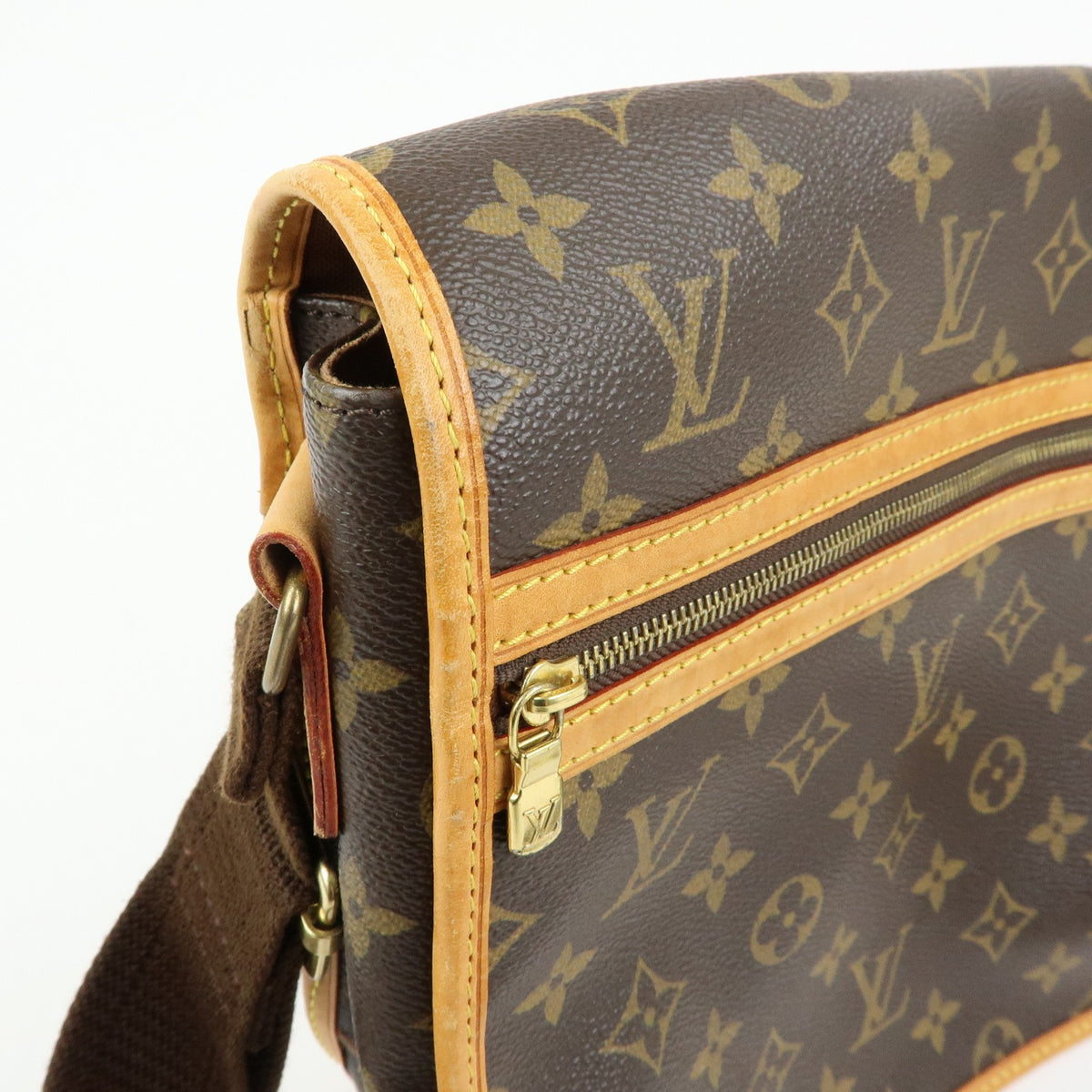 Louis Vuitton Bosphore Messenger Monogram Canvas, Brown, Canvas, Handbag