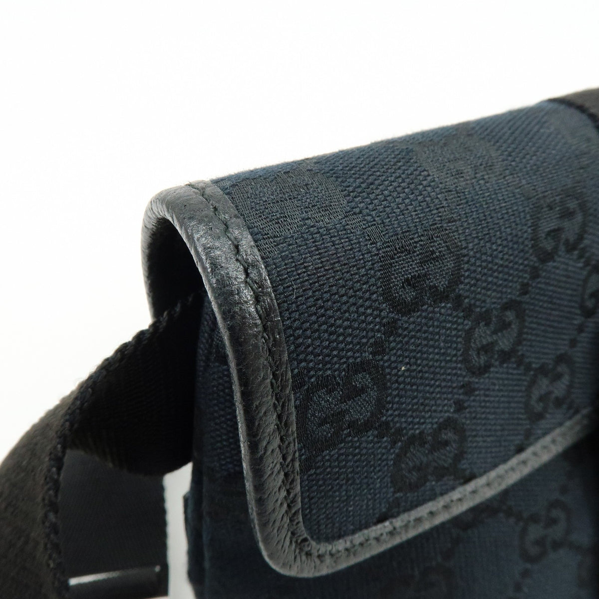 Gucci Buckle Belt GG Canvas, Black, Canvas, Handbag