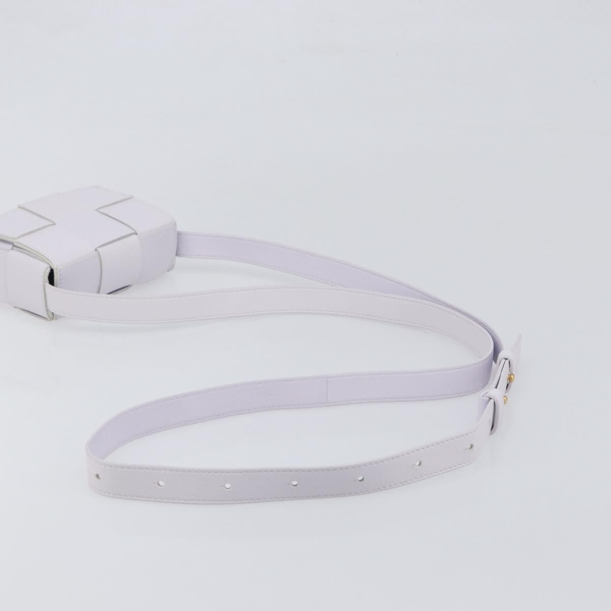 Bottega Veneta Cassette Maxi Intrecciato Leather, White, Leather, Clutch