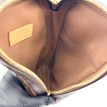 Louis Vuitton Pochette Gange Monogram Canvas, Brown, Canvas, Clutch
