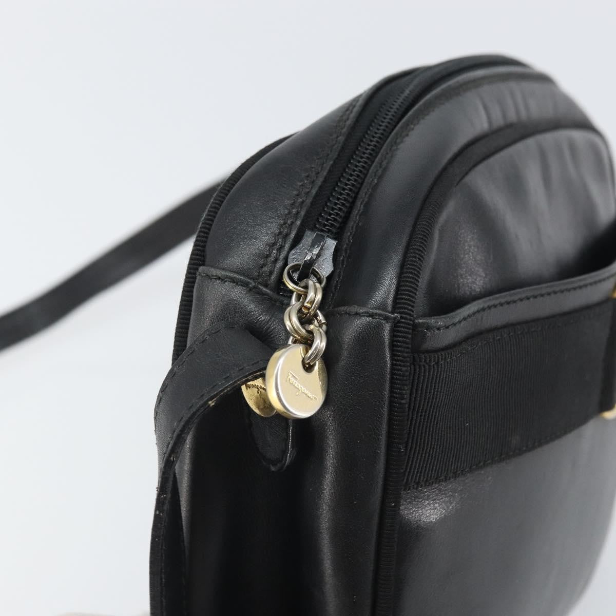 Salvatore Ferragamo Vara Bow camera Leather, Black, Leather, Shoulder Bag