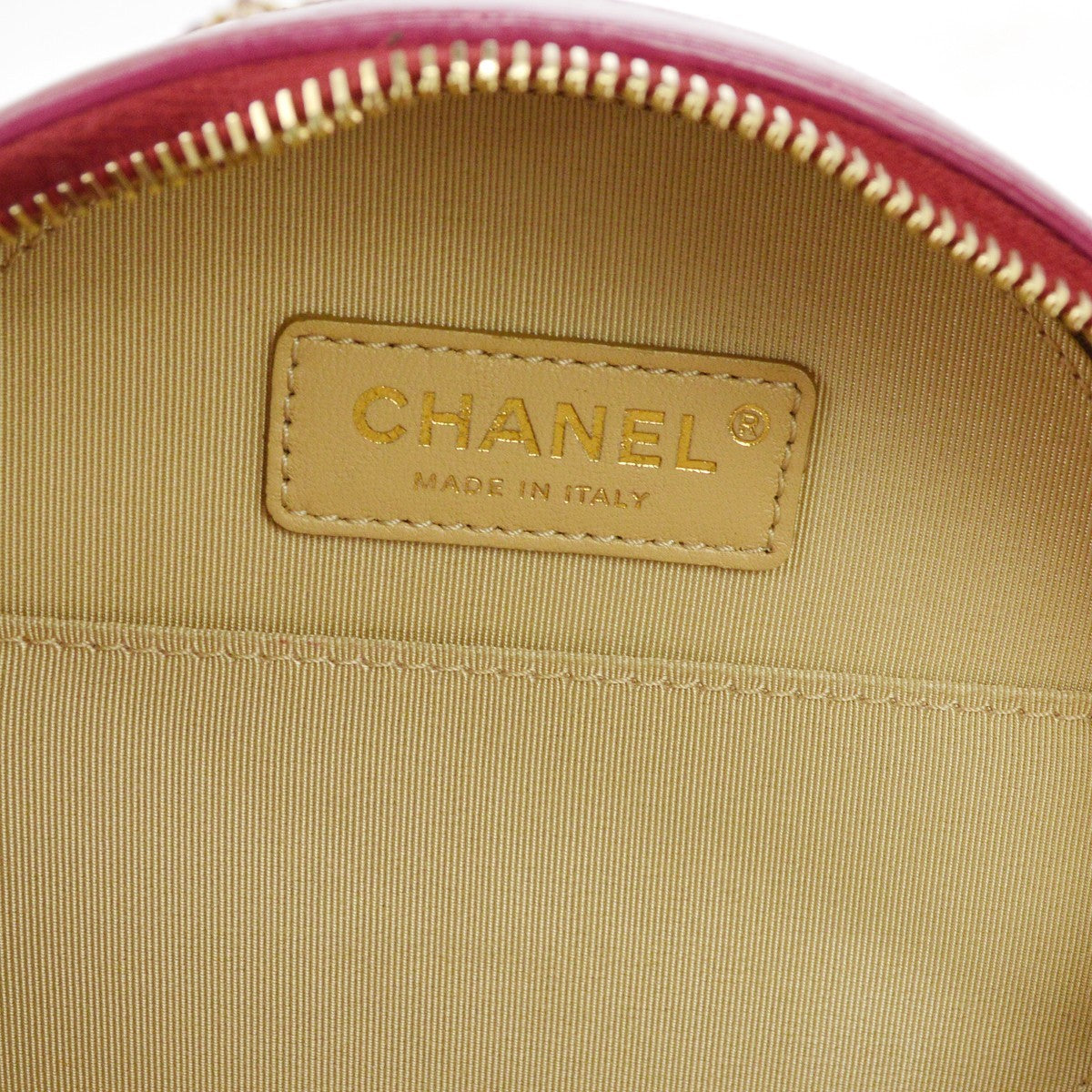 Chanel Round as Earth Glazed Calfskin, Red, Leather, Shoulder Bag