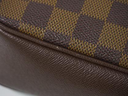 Louis Vuitton Trousse Make Up Damier, Brown, Canvas, Clutch