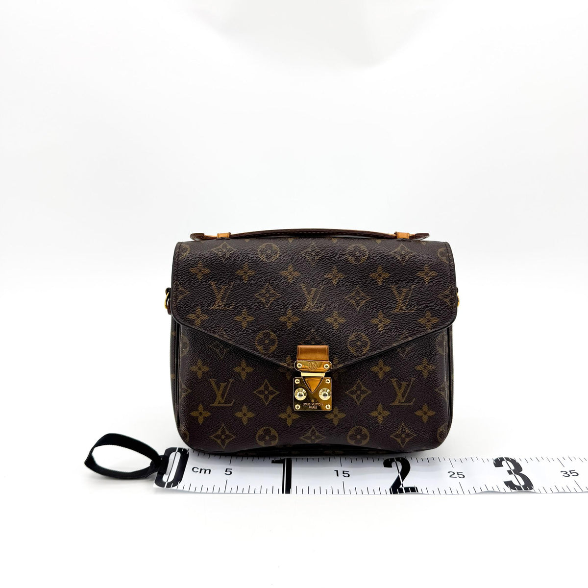 Louis Vuitton Pochette Metis Monogram Canvas, Brown, Canvas, Clutch