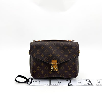 Louis Vuitton Pochette Metis Monogram Canvas, Brown, Canvas, Clutch