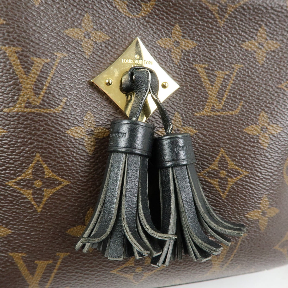 Louis Vuitton Saintonge Monogram Canvas with Leather, Brown, Canvas, Handbag