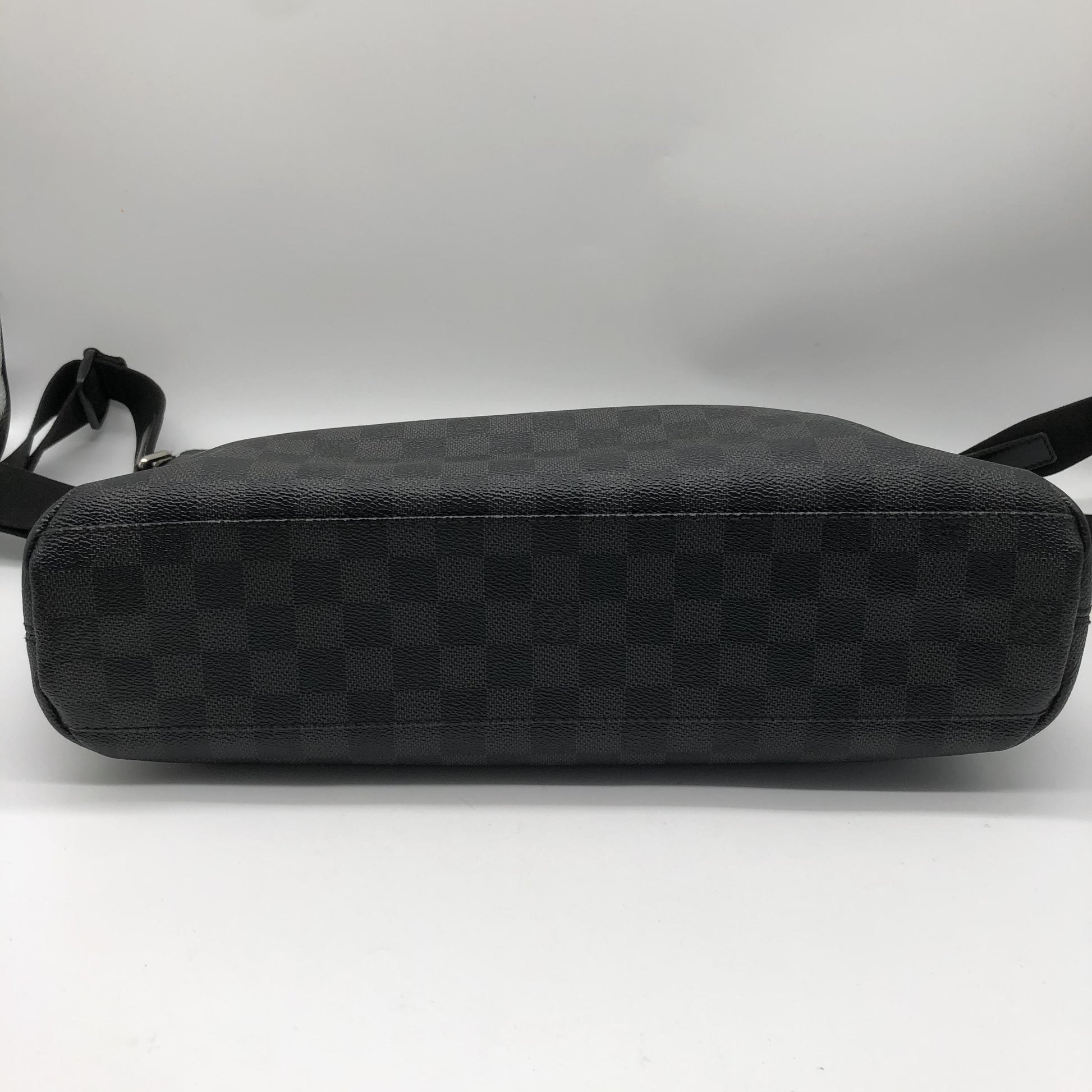 Louis Vuitton Mick Messenger Damier Graphite, Black, Canvas, Shoulder Bag