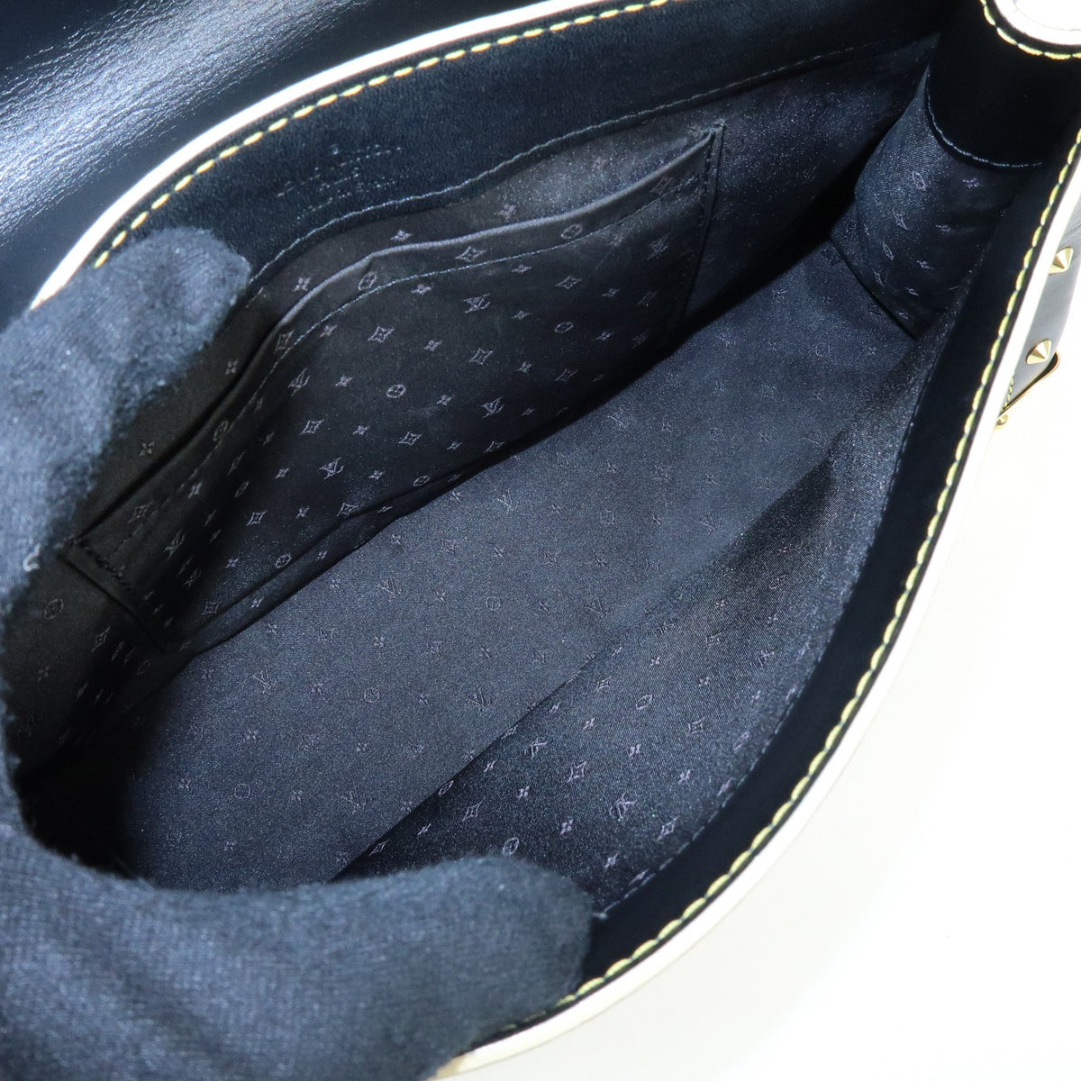 Louis Vuitton Suhali Le Talentueux Leather, Black, Leather, Handbag