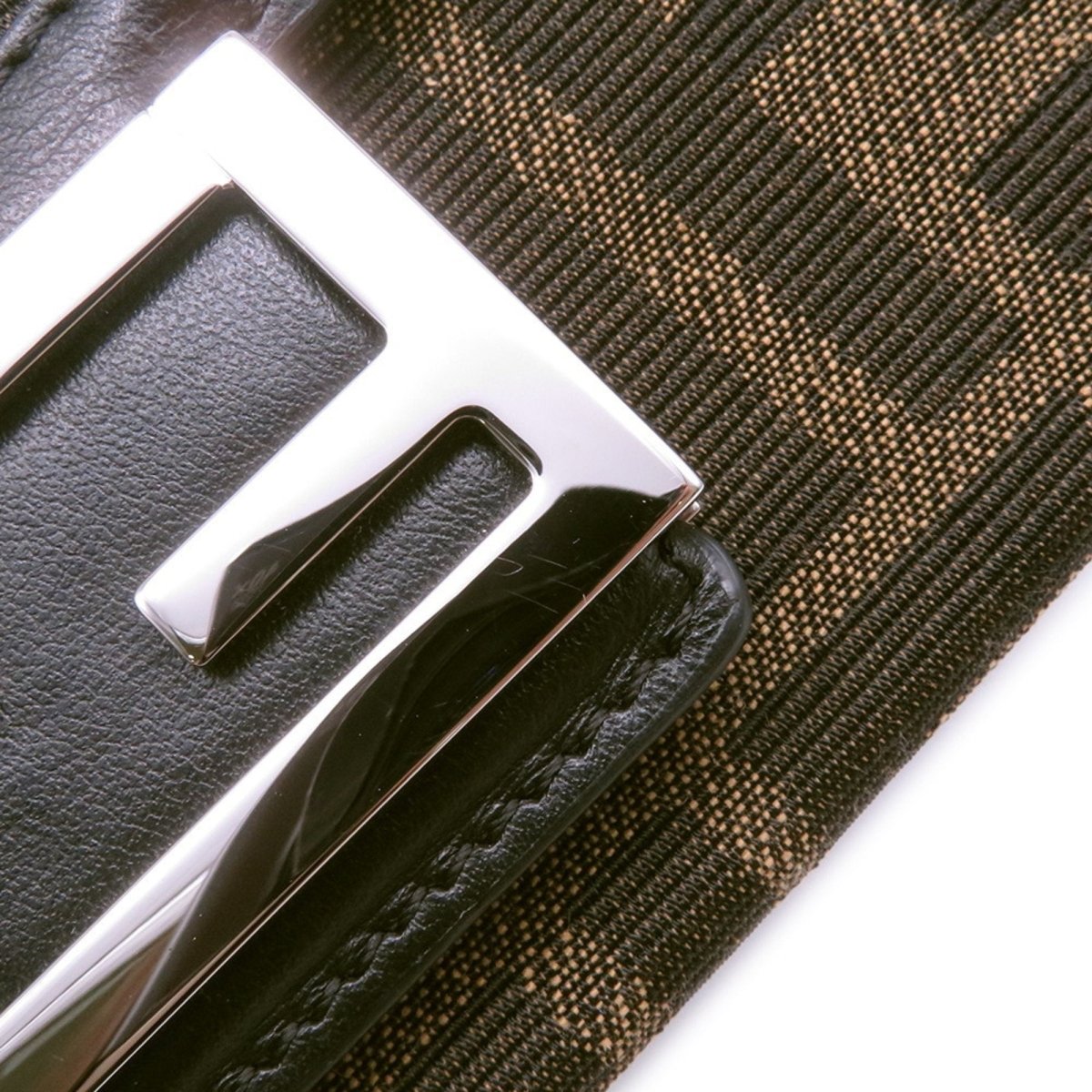 Fendi Bebaguette - Brandsamsara