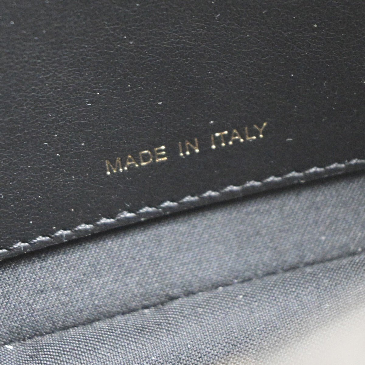 Fendi Camera Bag - Brandsamsara