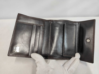 Fendi Trifold Flap - Brandsamsara