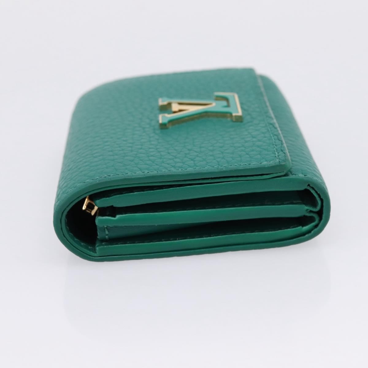Louis Vuitton Capucines Leather, Green, Leather, Wallet