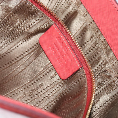 Salvatore Ferragamo Gancini Leather, Pink, Leather, Shoulder Bag