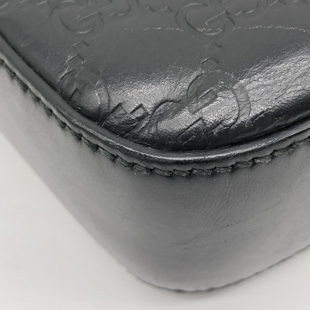 Gucci Buckle Flap Messenger - Brandsamsara