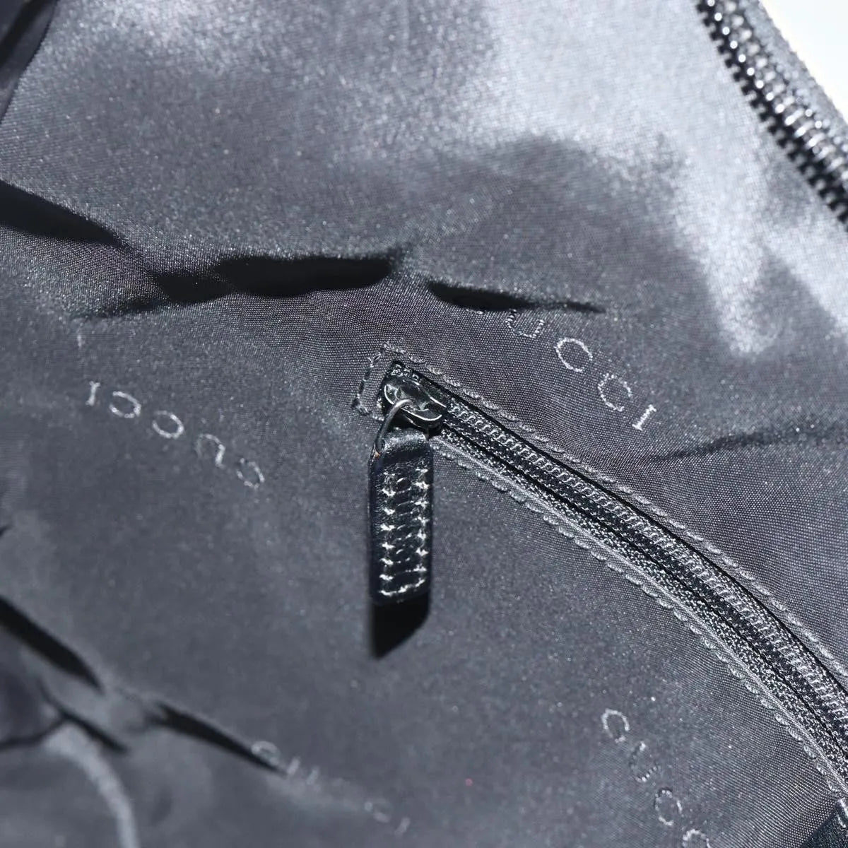 Gucci Double Pocket Hobo - Brandsamsara