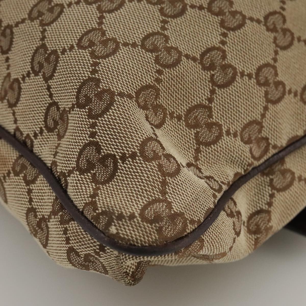 Gucci Double Pocket Web Messenger - Brandsamsara