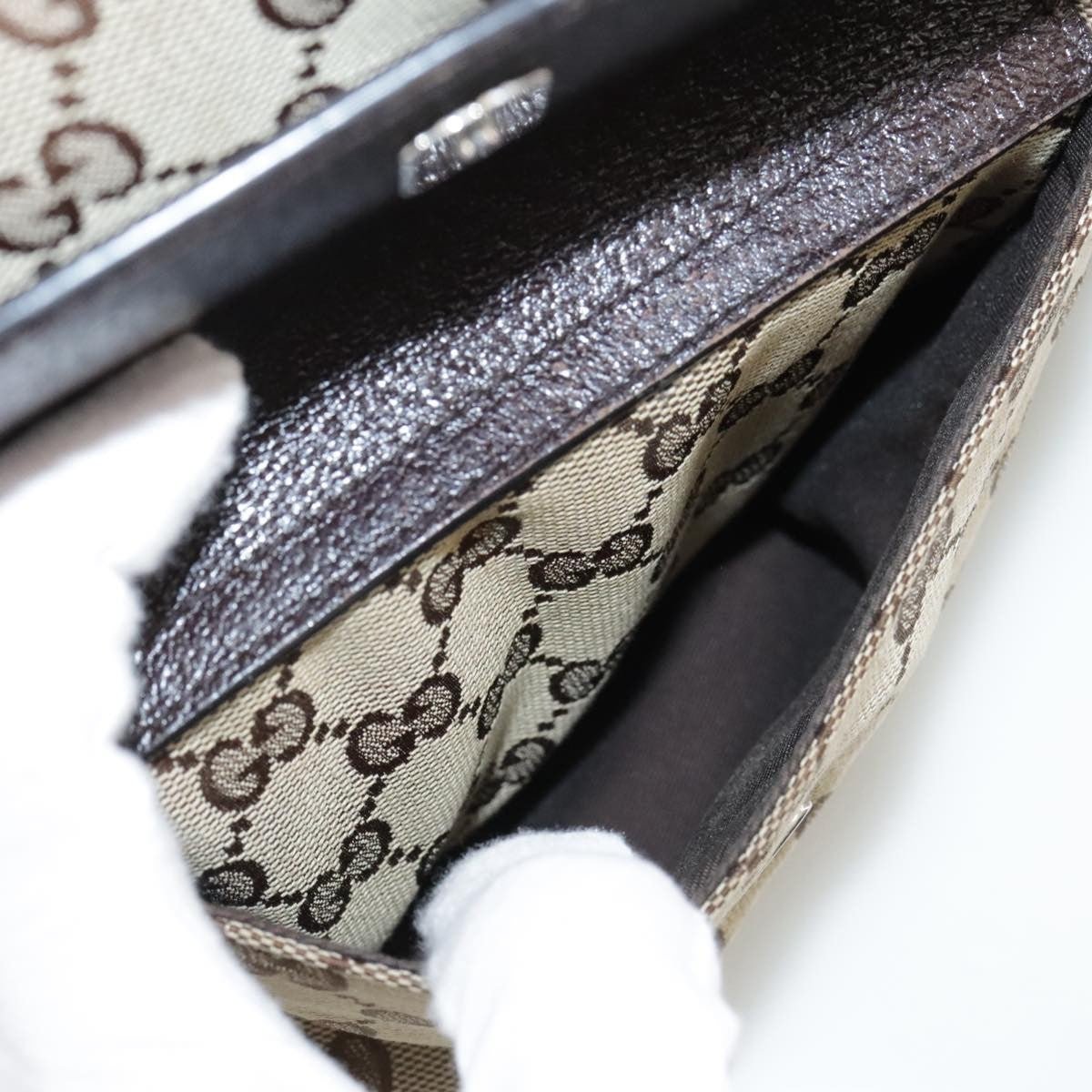 Gucci Double Pocket Web Messenger - Brandsamsara