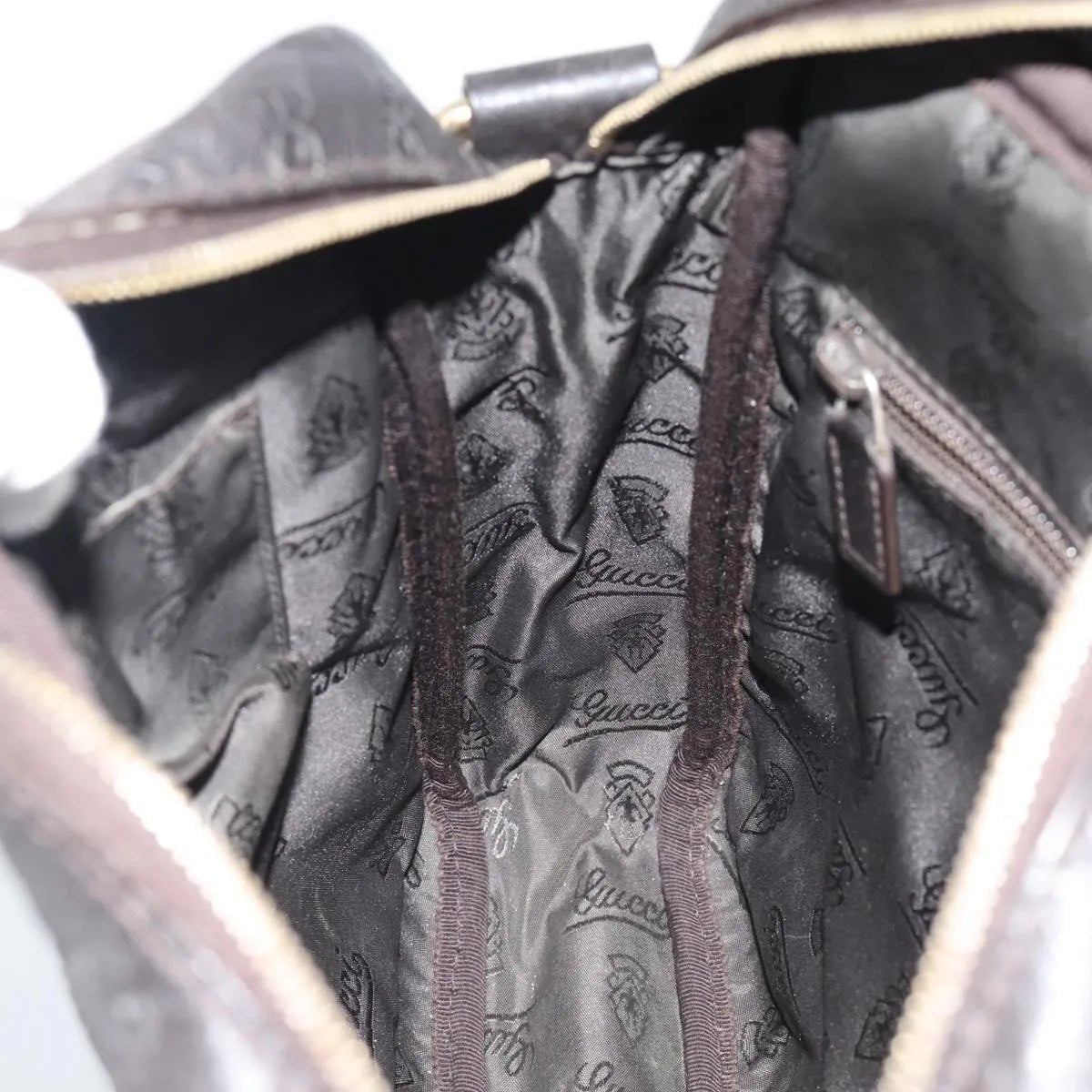 Gucci Front Zip Messenger - Brandsamsara