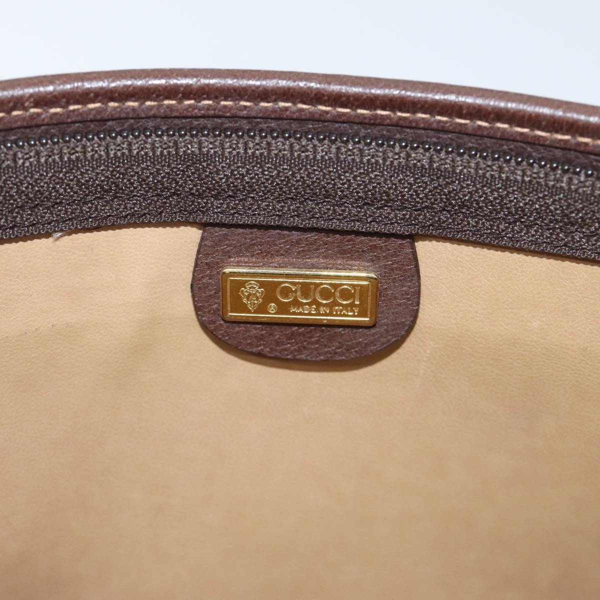 Gucci GG Supreme Clutch bag - Brandsamsara