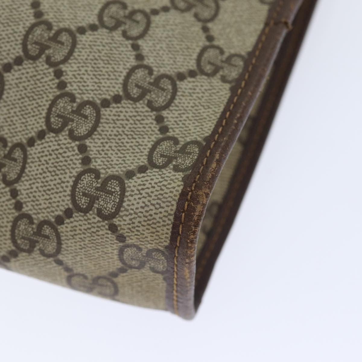 Gucci GG Supreme Clutch bag - Brandsamsara