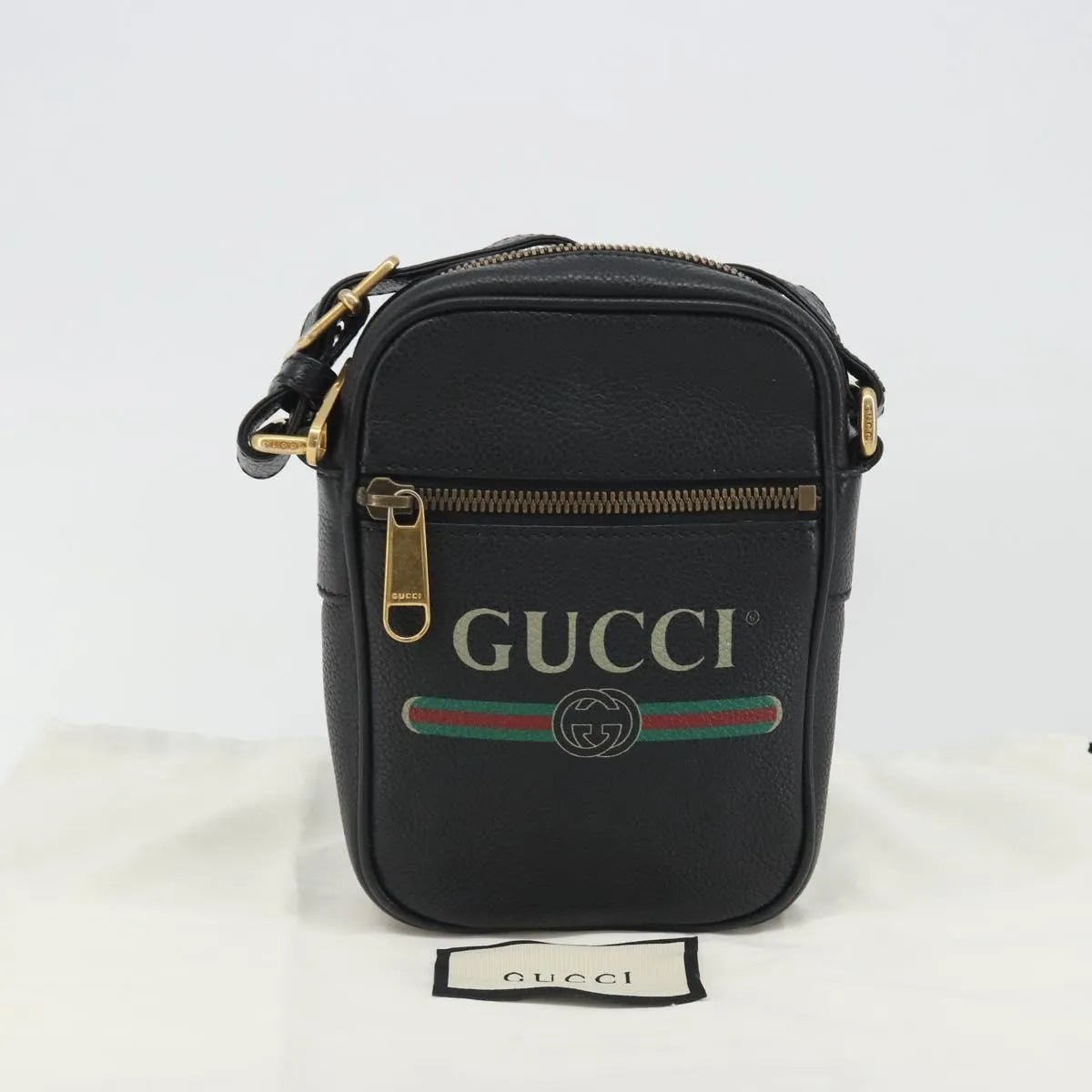 Gucci Logo Zip Messenger - Brandsamsara