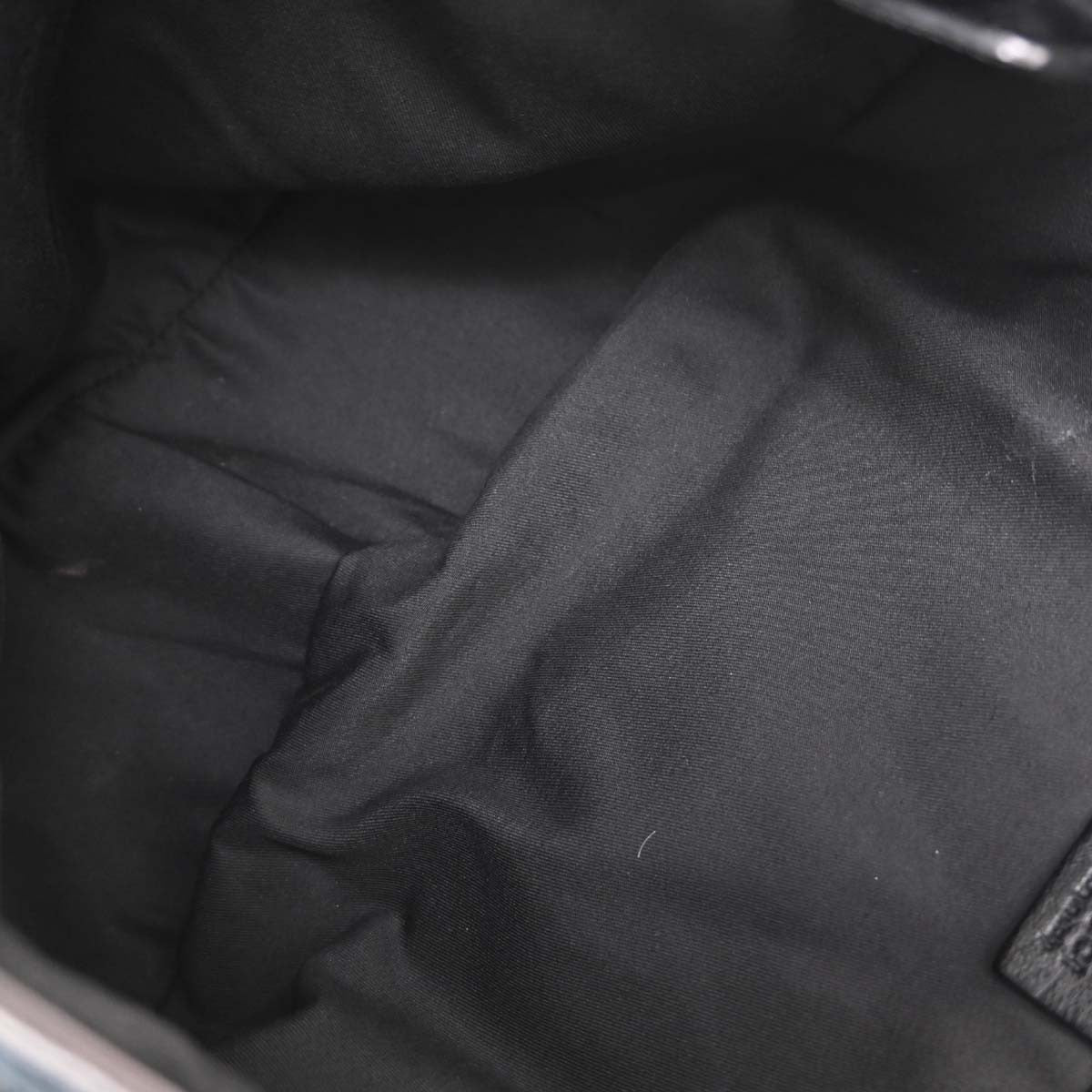 Gucci Pelham Shoulder Bag - Brandsamsara