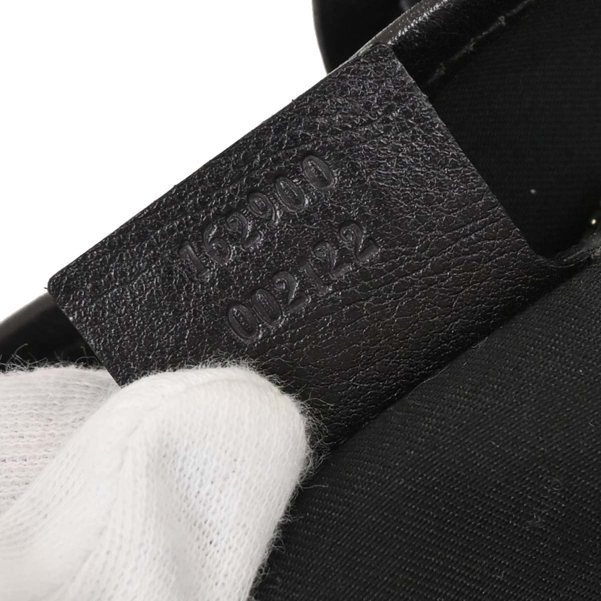 Gucci Pelham Shoulder Bag - Brandsamsara