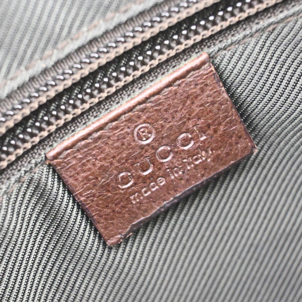 Gucci Saddle Zip Messenger Bag - Brandsamsara