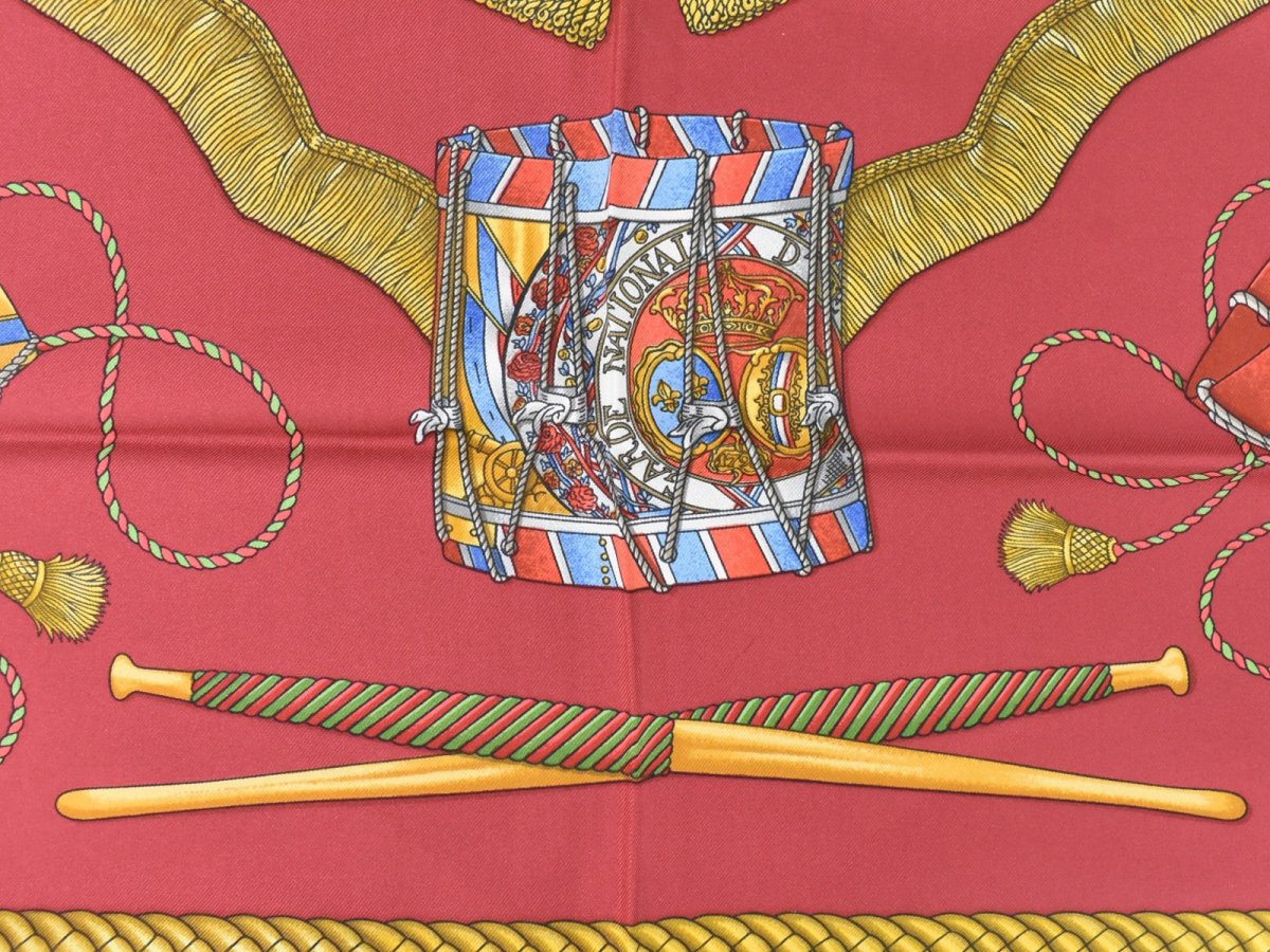 Hermes Carré 90 - Brandsamsara