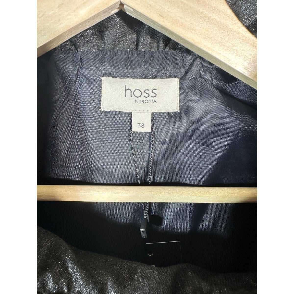 HOSS Metallic Cropped Wrap Top - Brandsamsara