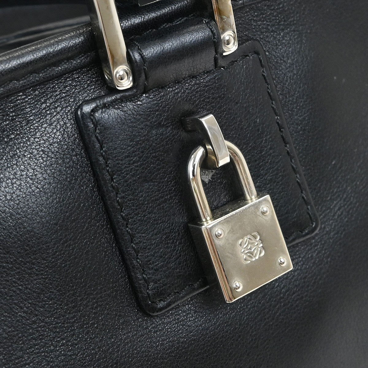 Loewe Amazona NM Bag - Brandsamsara