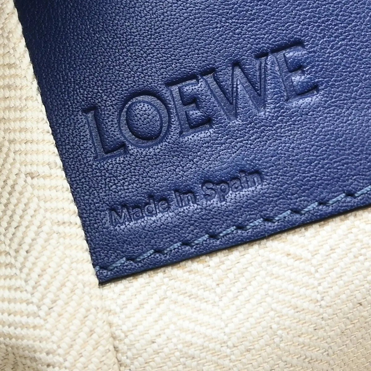 Loewe Hammock - Brandsamsara