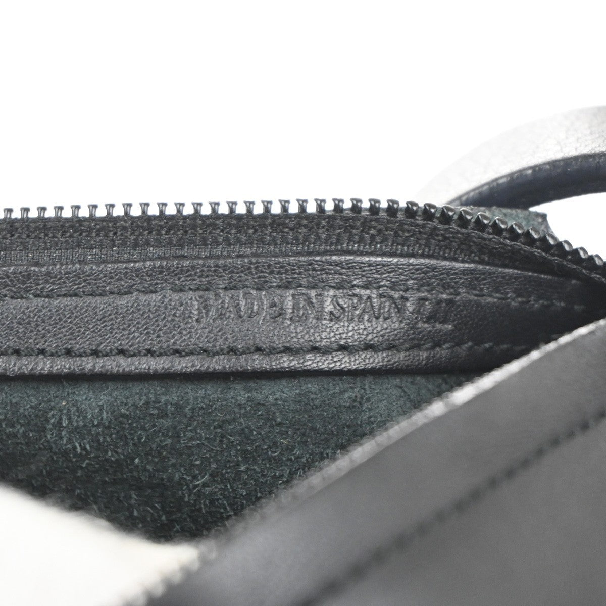 Loewe Vintage Shoulder Bag - Brandsamsara