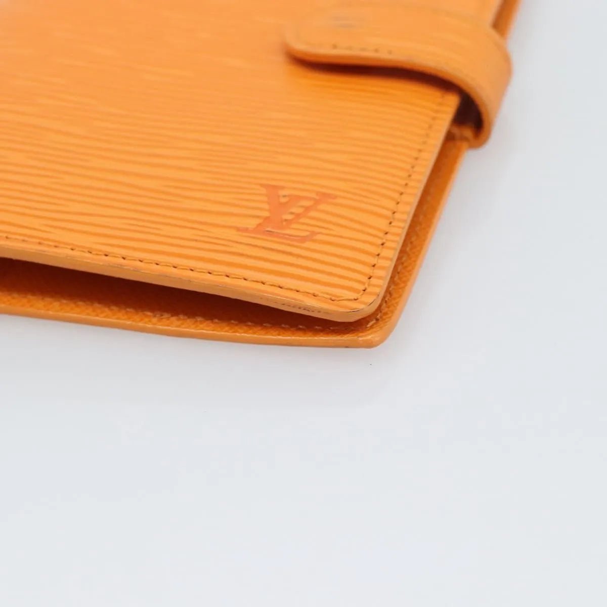 Louis Vuitton Agenda Cover - Brandsamsara