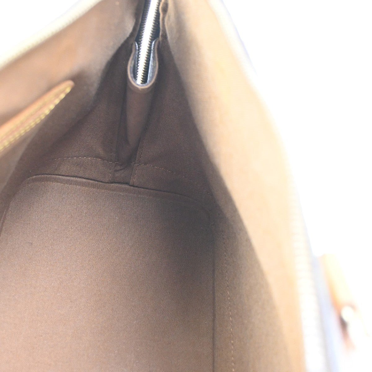 Louis Vuitton Alma Handbag - Brandsamsara