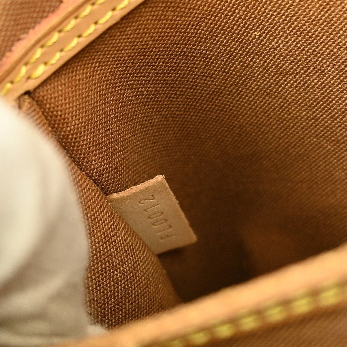 Louis Vuitton Alma Handbag - Brandsamsara