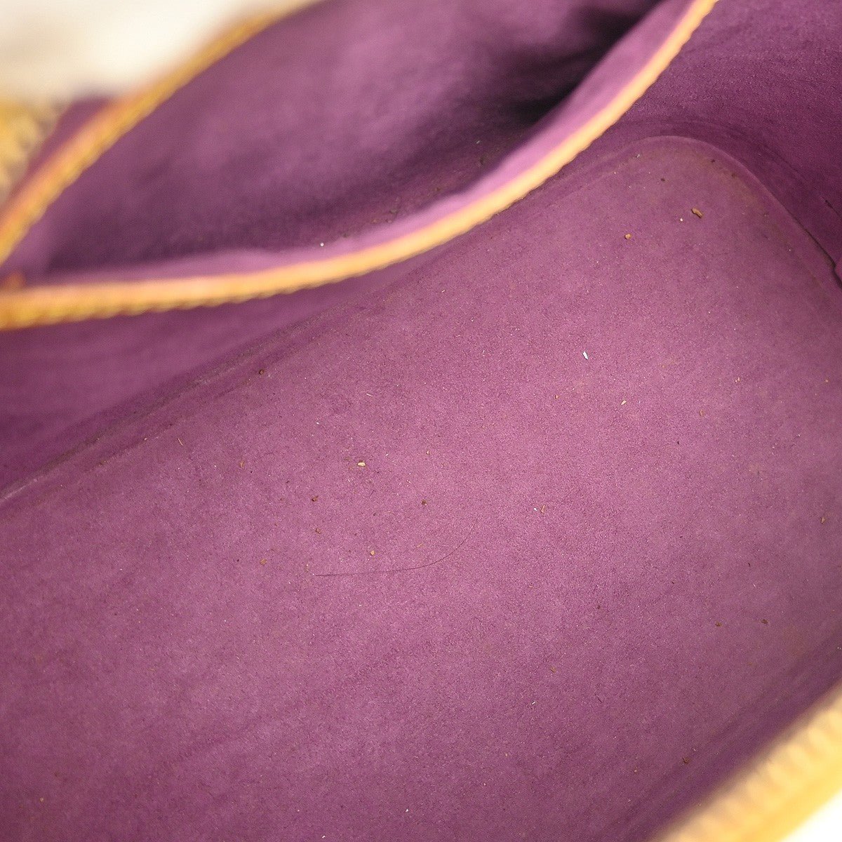 Louis Vuitton Alma Handbag - Brandsamsara