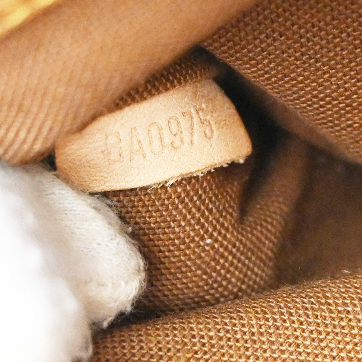 Louis Vuitton Alma Handbag - Brandsamsara