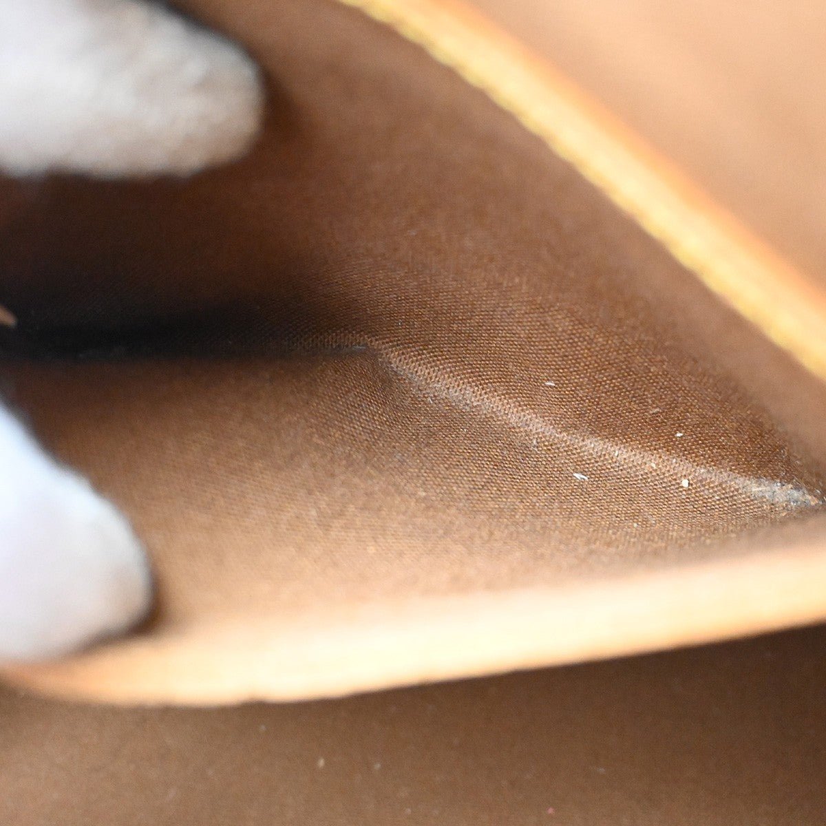 Louis Vuitton Alma Handbag - Brandsamsara