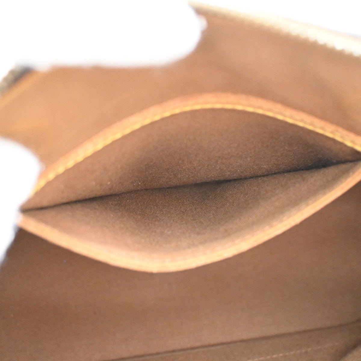 Louis Vuitton Alma Handbag - Brandsamsara