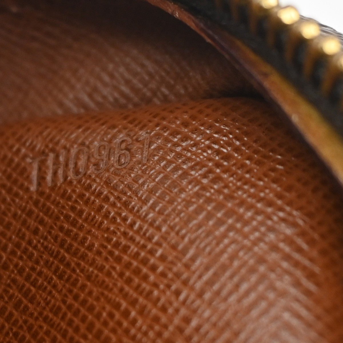 Louis Vuitton Amazone Bag - Brandsamsara