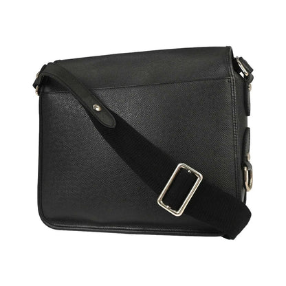 Louis Vuitton Andrei Messenger Taiga Leather, Black, Leather, Shoulder Bag