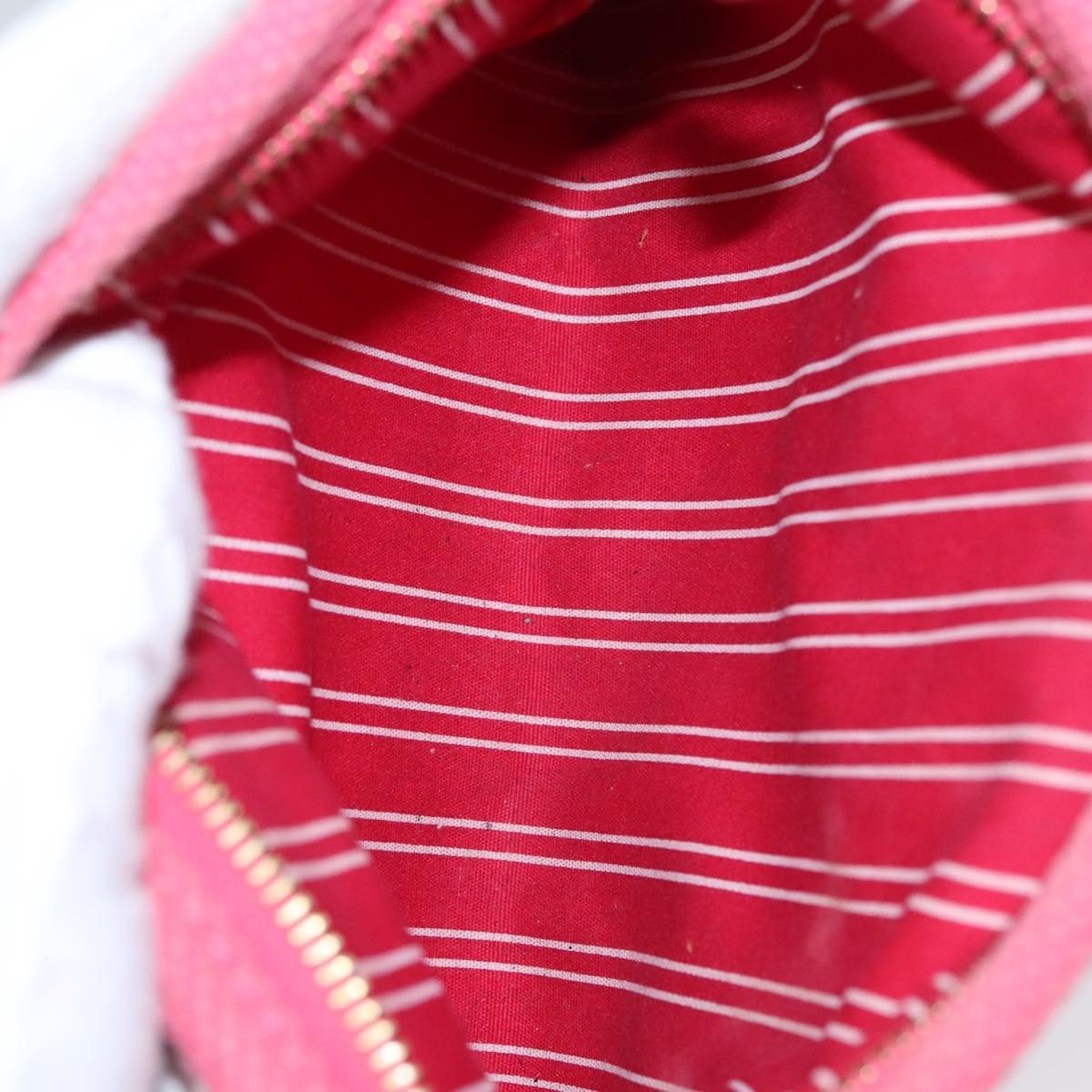 Louis Vuitton Antigua Pouch - Brandsamsara