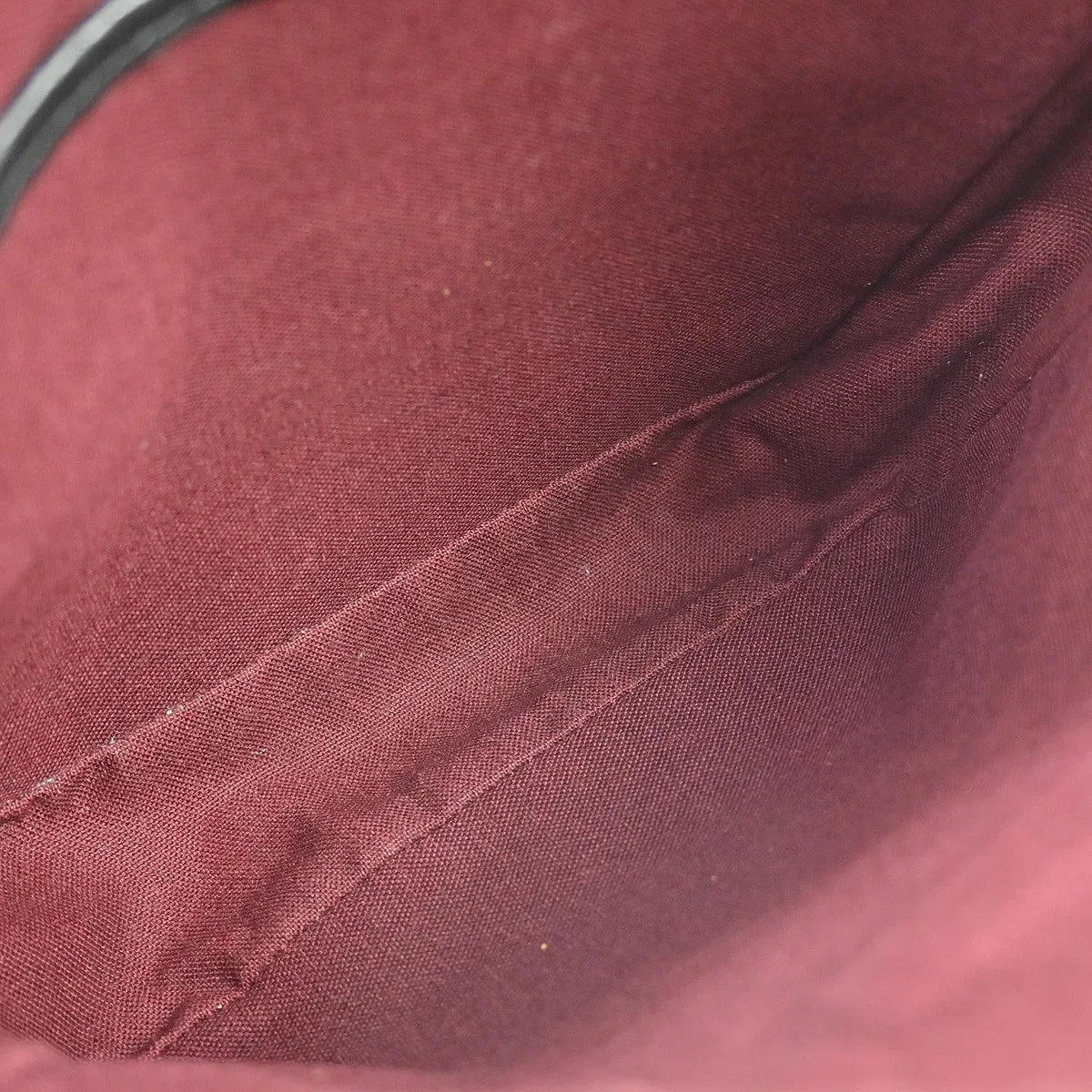 Louis Vuitton Bass Messenger - Brandsamsara