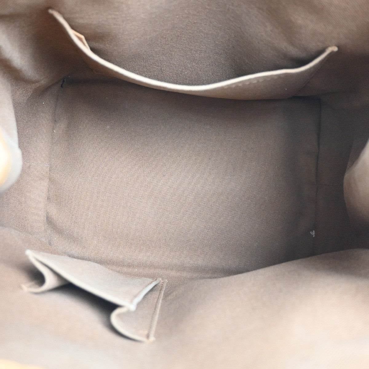 Louis Vuitton Batignolles Handbag - Brandsamsara