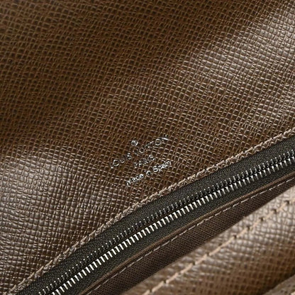 Louis Vuitton Belaia Clutch - Brandsamsara
