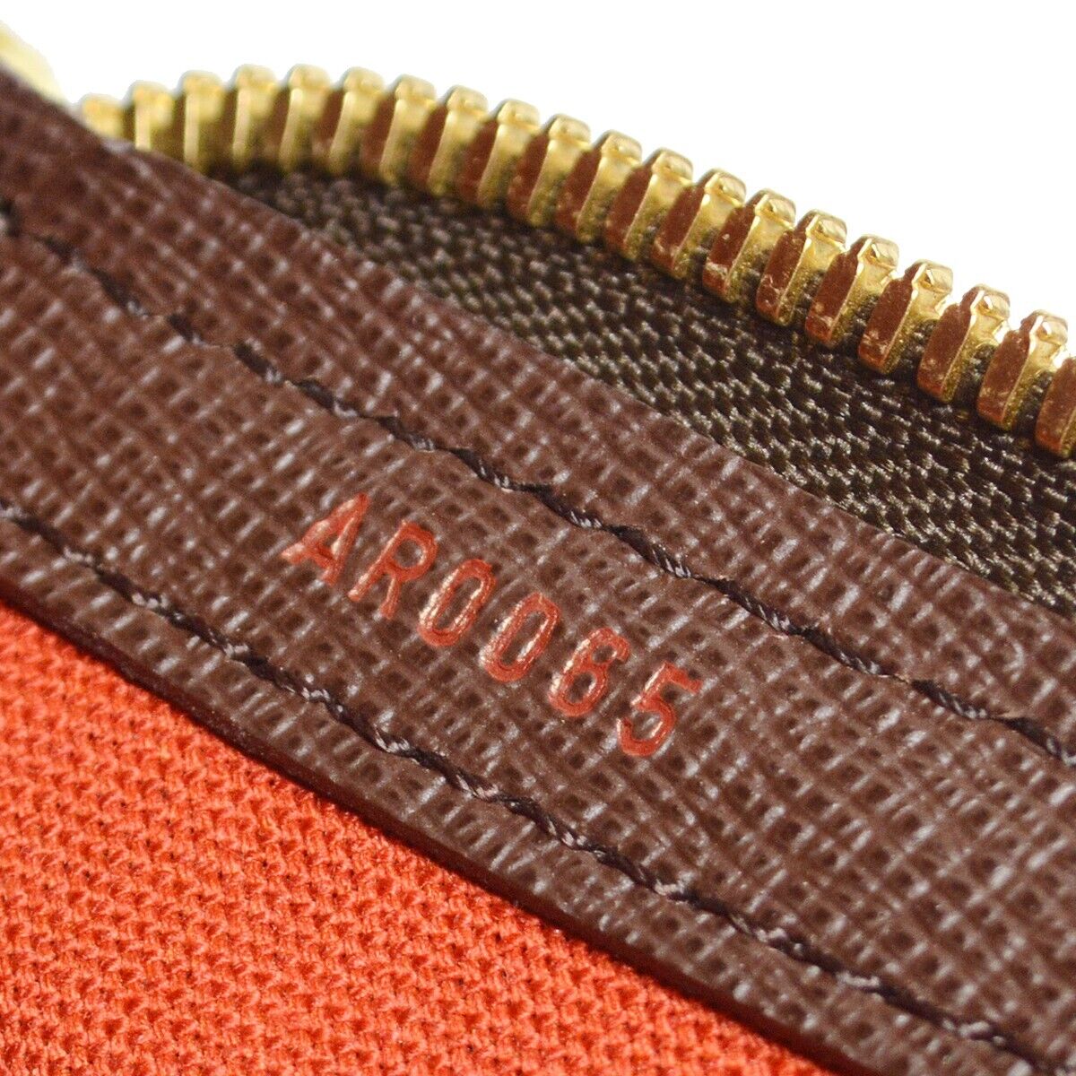 Louis Vuitton Belem Handbag - Brandsamsara