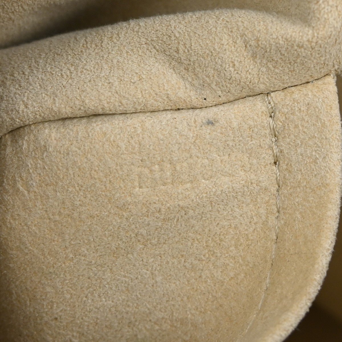 Louis Vuitton Berkeley Handbag - Brandsamsara