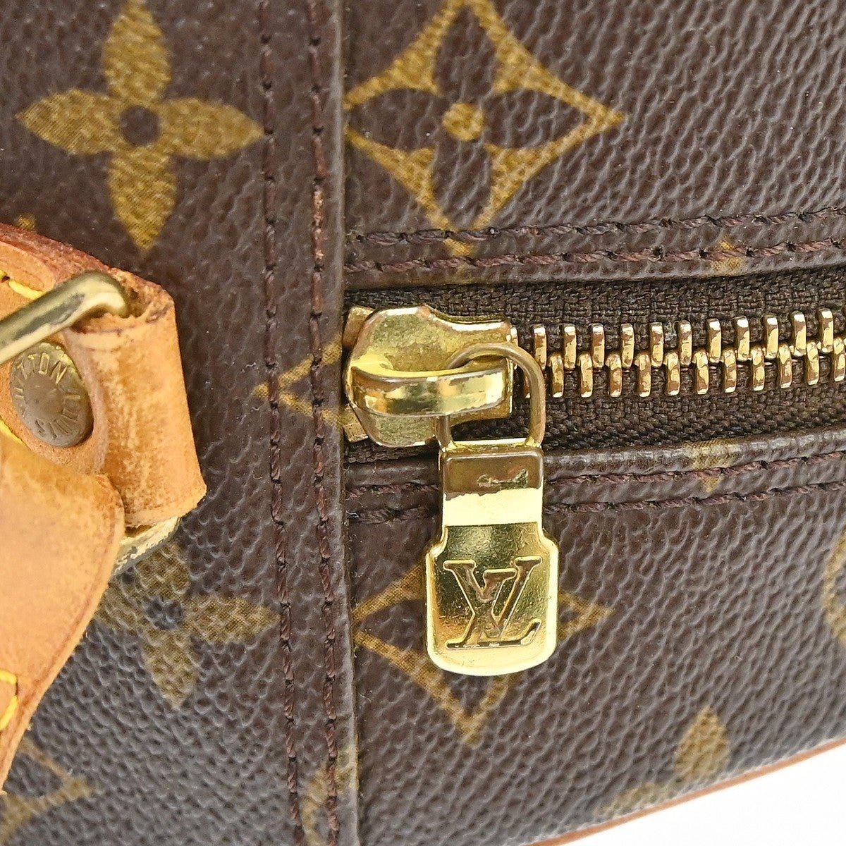 Louis Vuitton Blois - Brandsamsara